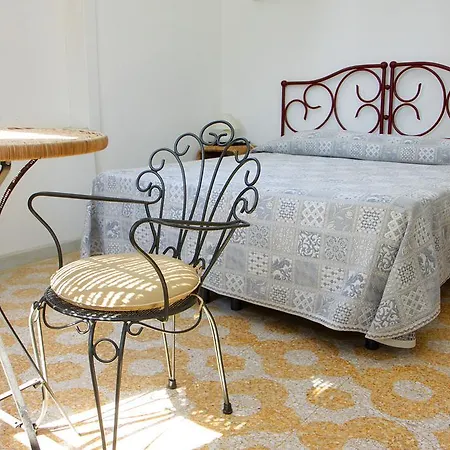 De Giorgi Bed & Breakfast *